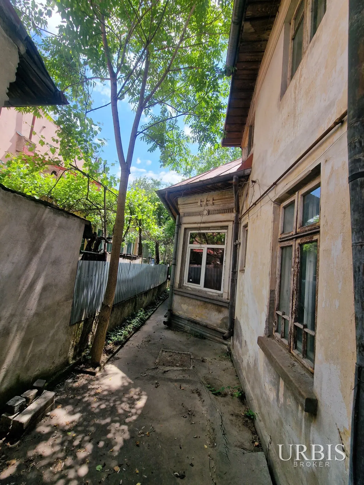 Tineretului - Parcul Carol, teren 413 mp, 2 case