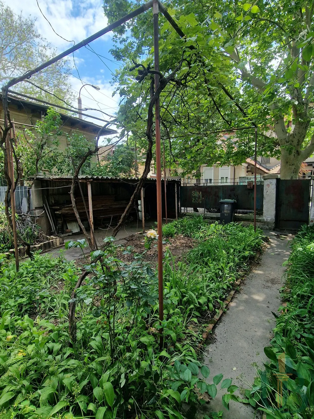 Tineretului - Parcul Carol, teren 413 mp, 2 case alaturate